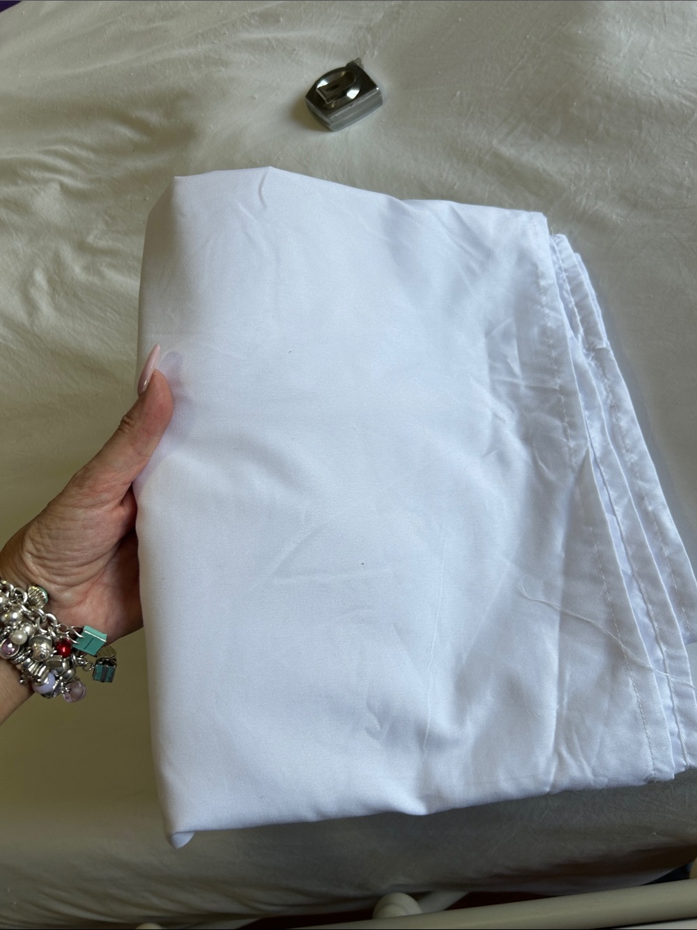 Brand new Classic White flat sheet only Bed - Soft Home Bedding